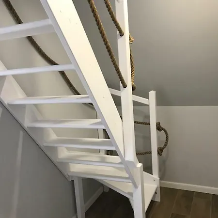 Platinum Apartment *